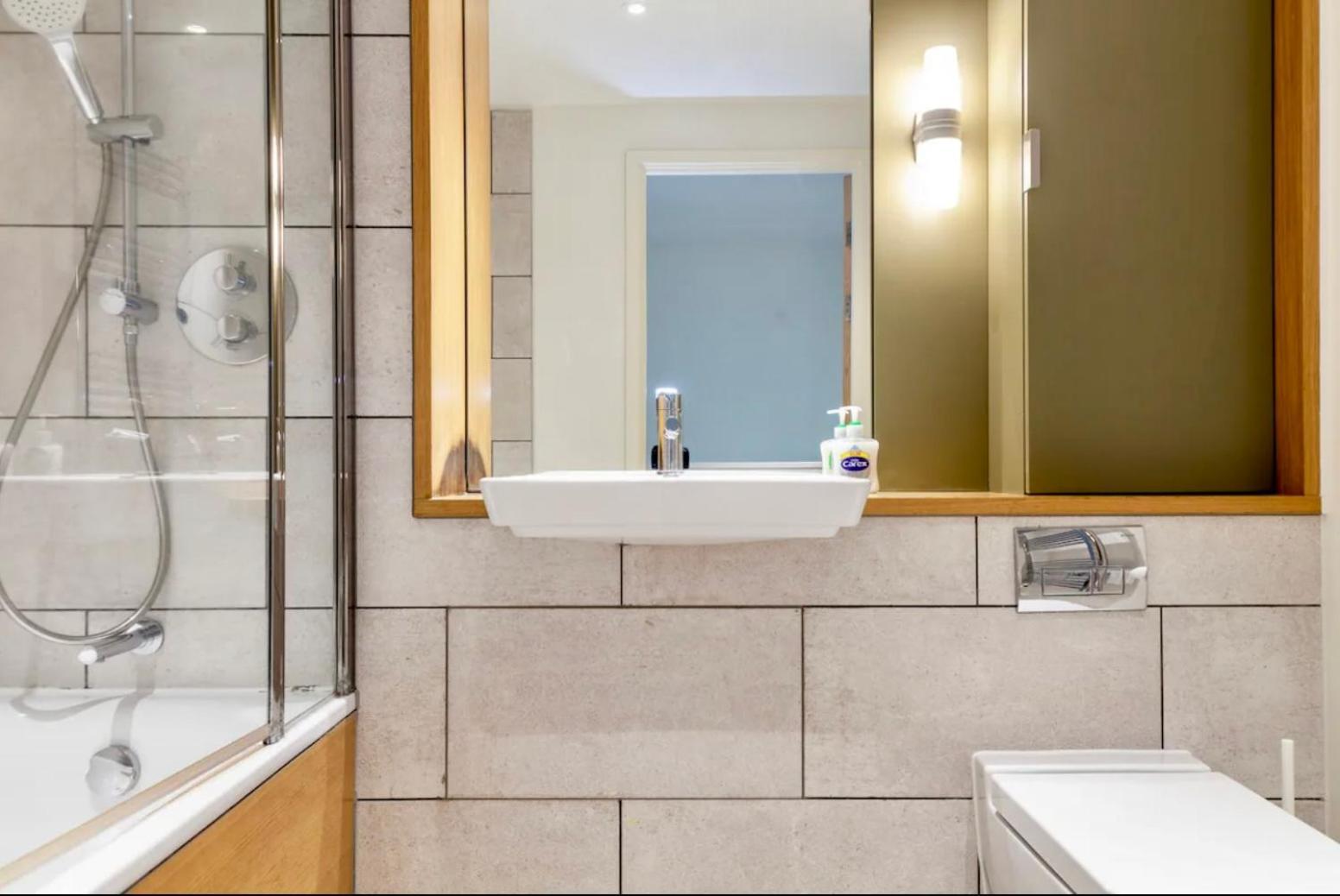 Modern Luxury Oasis Rooms 02 Arena-Excel-Canary Wharf Ldn 런던 외부 사진